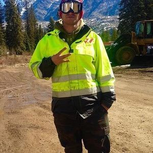 Meet your Posher, Cameron